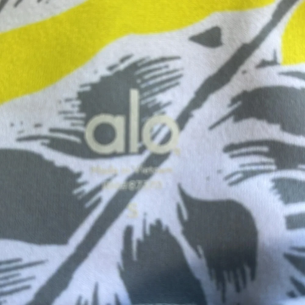 Alo Yoga Airbrush Palm-Printed Sport Leggings Size M 28” Inseam Full Length EUC